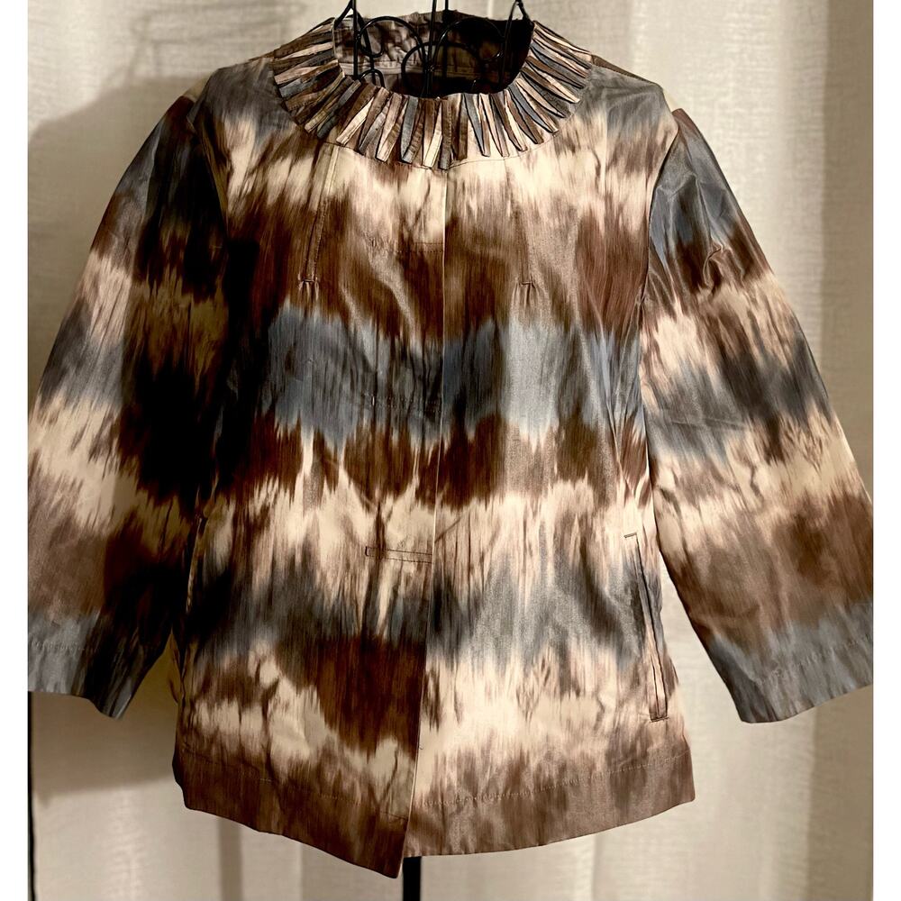 Beautiful Cropped Multicolored Jacket Size Large